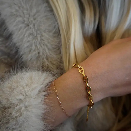 The Mia Bracelet